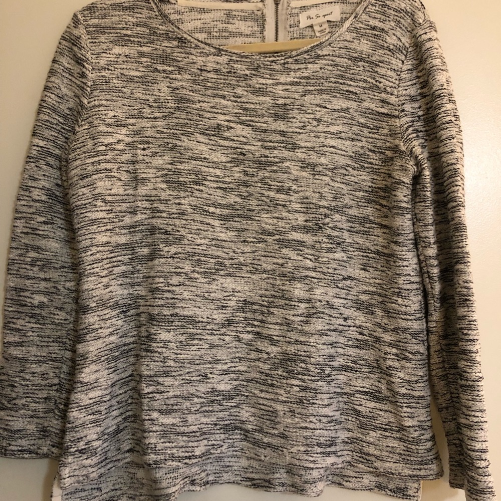 Black/Grey/White heathered sweater with zipper